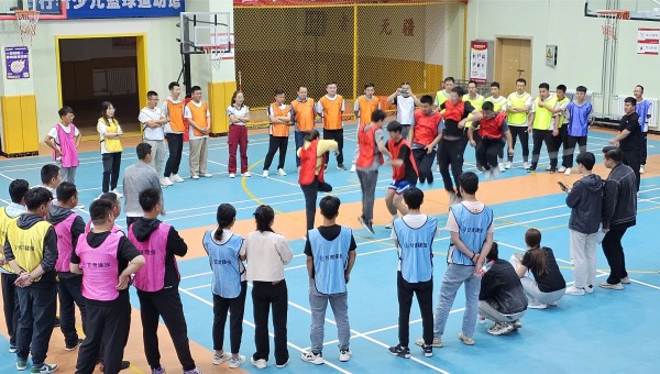 為進一步豐富廣大職工文體生活<div id=